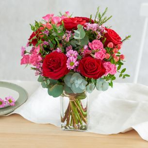 Bouquet de fleurs Eclat de rose et son vase offert Code Promo