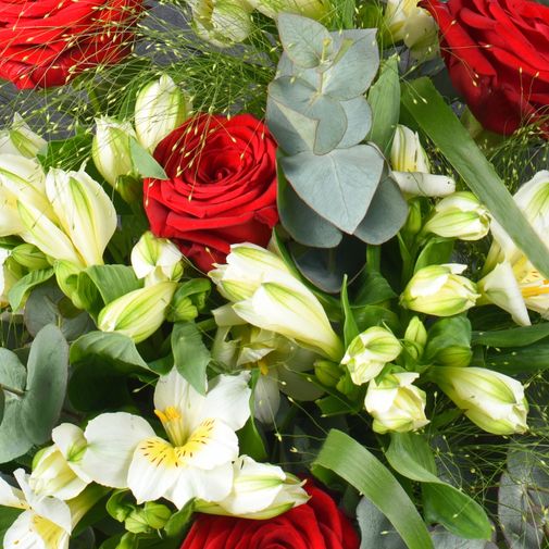 Bouquet de fleurs Dolce vita et ses amandes au chocolat