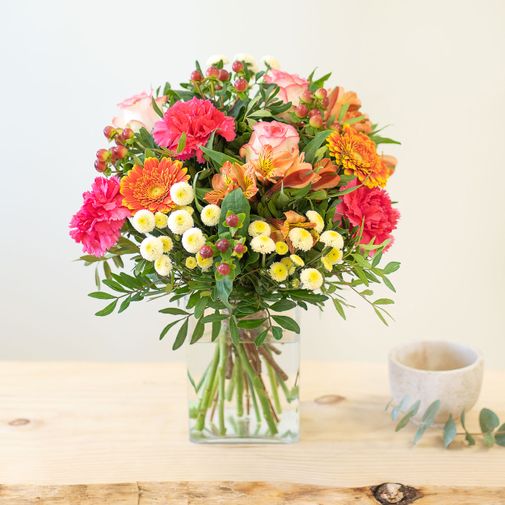 Bouquet de fleurs Tutti frutti et ses amandes au chocolat