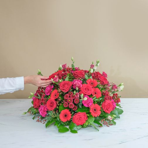 Fleurs deuil Bel hommage rouge