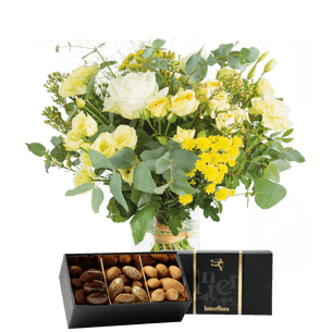 Bouquet de fleurs Cristal et ses amandes au chocolat Naissance maman